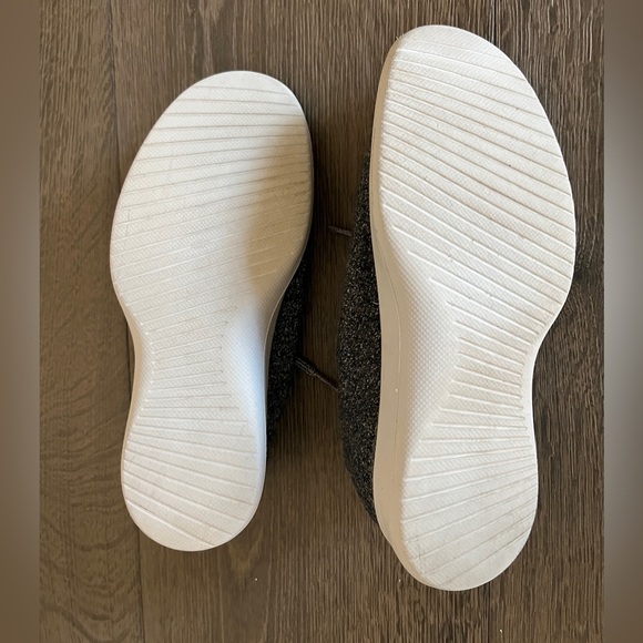 Allbirds women’s wool Runners. Size W7 - Picture 7 of 11